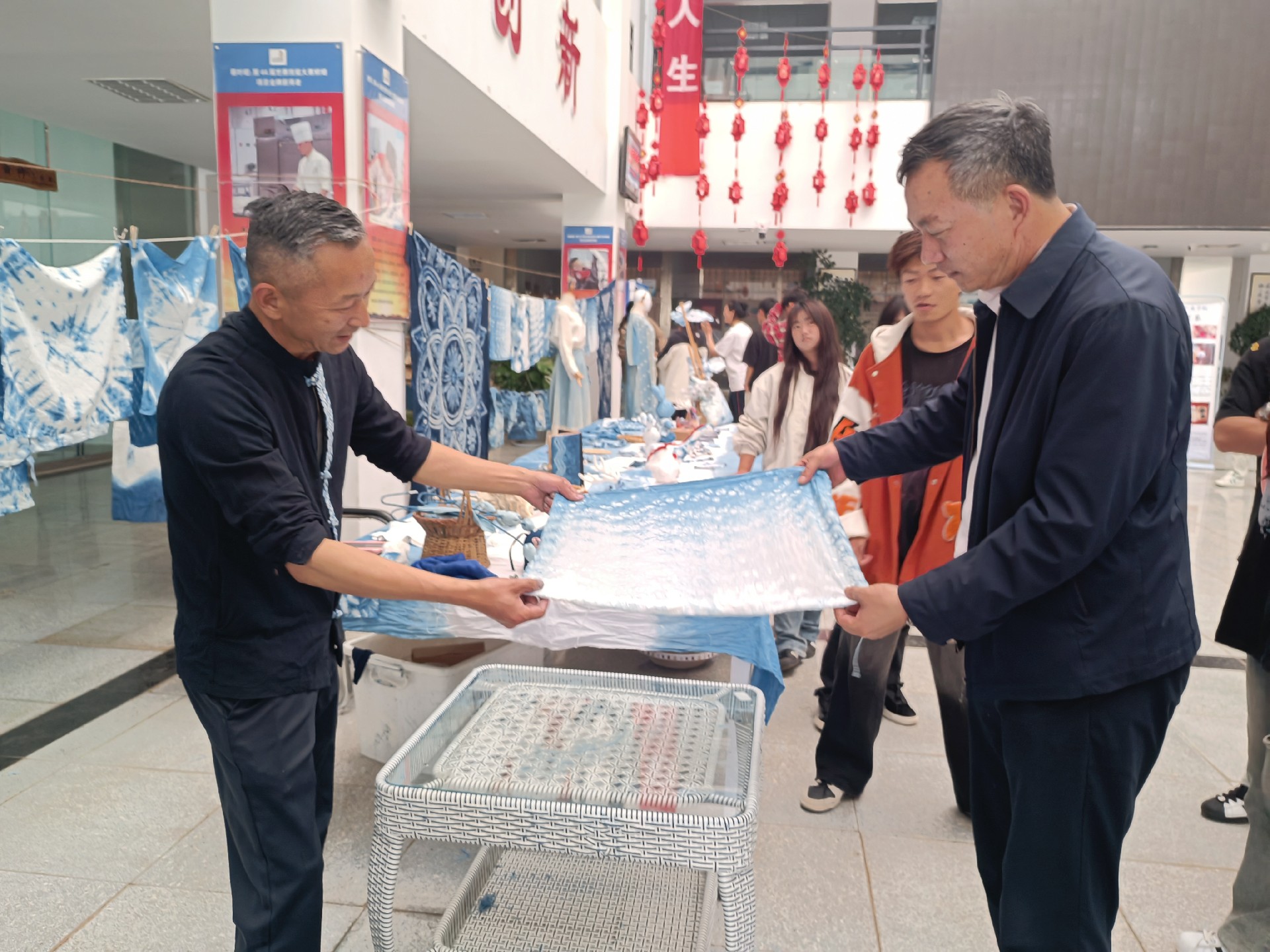 学院开展非遗导师及助教培训，推动非遗教育专业化发展