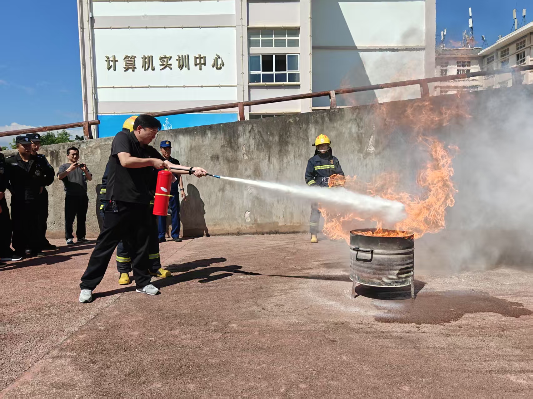强化防灾减灾意识，提升综合应急处置能力——大理技师学院开展防灾减灾日系列活动